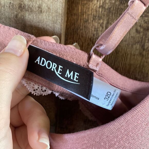 Adore Me Lace Trim Bra - Picture 3 of 4